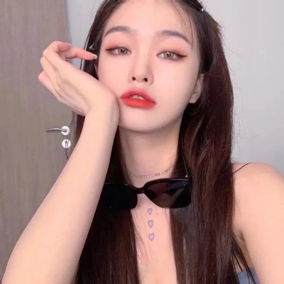 小镇猪事 高清封面